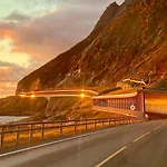 Hamnoya Bridge Panorama *