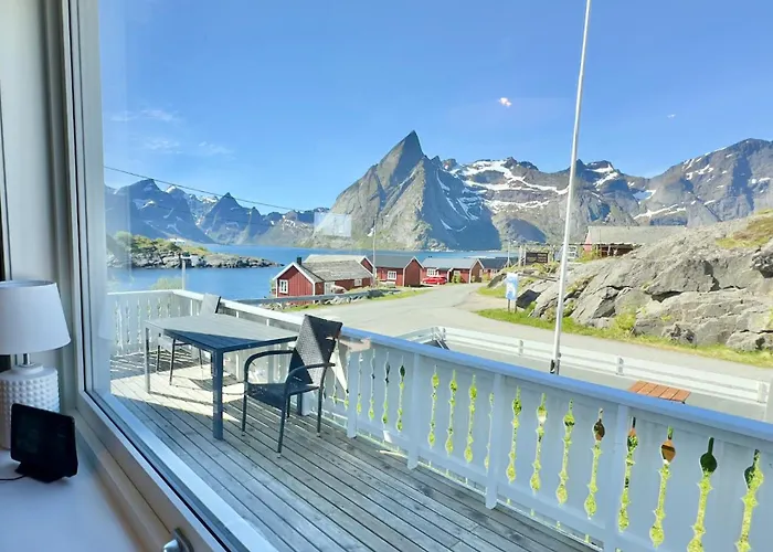 Hamnoya Bridge Panorama Semesterbostad *