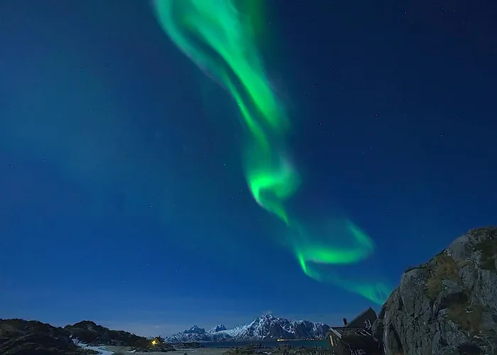Hamnoya Bridge Panorama Semesterbostad Reine